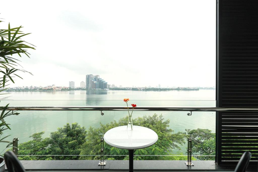 Sweet Home Apartment Lake view 147 Ve Ho street Westlake – Hanoi